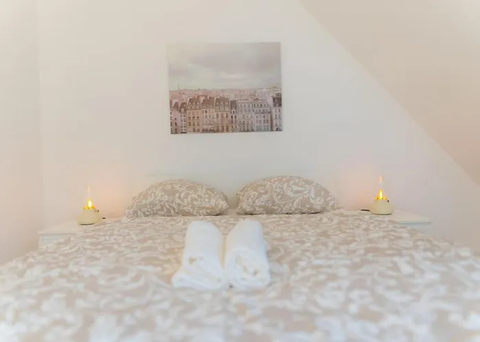 Luxury 3-Bedroom Penthouse With Terrace Near Praterstern *