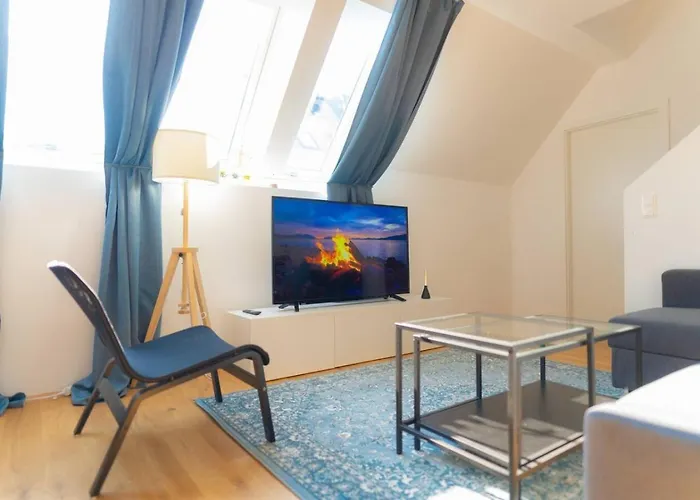 Luxury 3-Bedroom Penthouse With Terrace Near Praterstern شقة